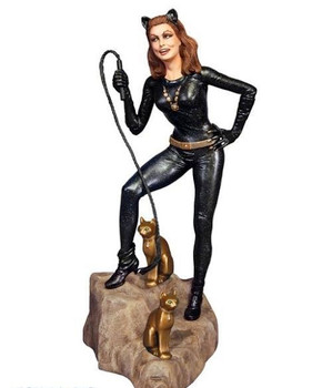 Batman 1966 TV Series Catwoman 1:8 Scale Model Kit