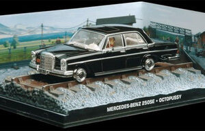 JAMES BOND – 1/43 MERCEDES-BENZ 250SE (OCTOPUSSY)